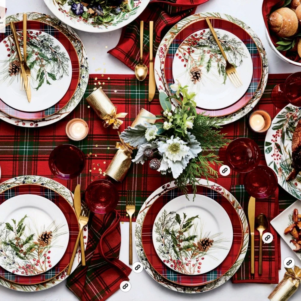 Williams Sonoma Classic Tartan Christmas Table Runner